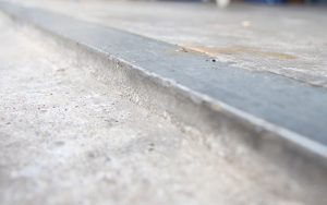 Hoekstaal voor garagedeur