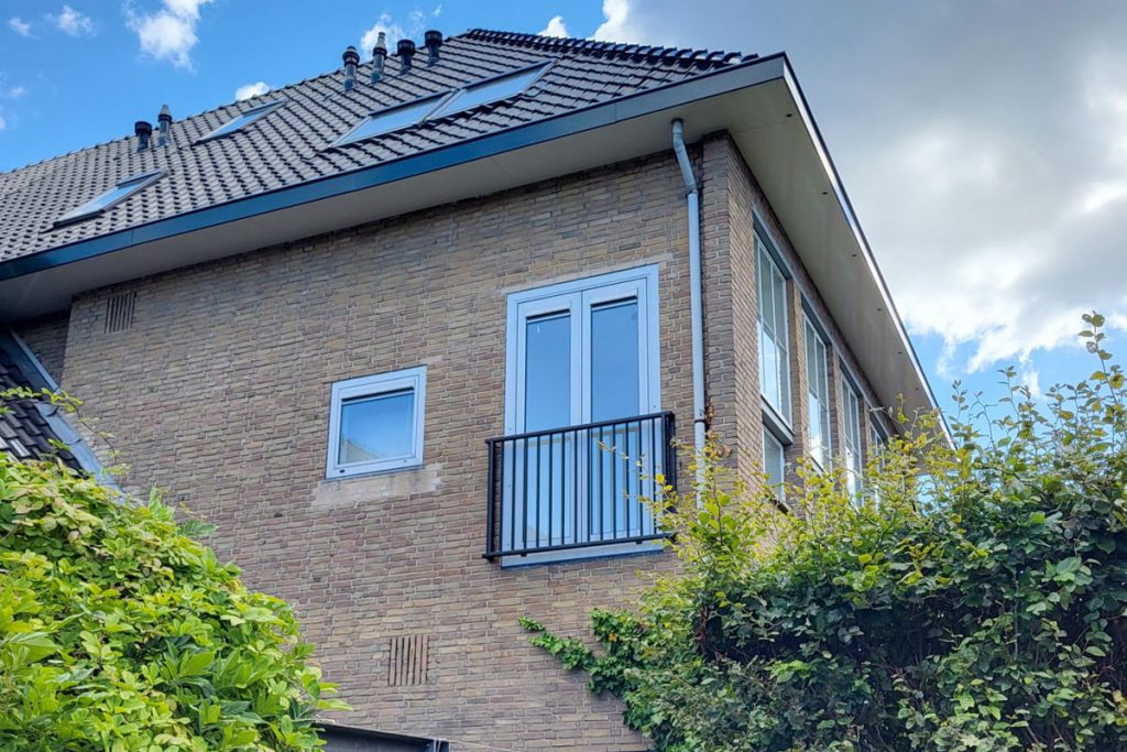 Stripstalen Frans balkon in Bussum