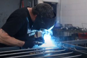 Ruud maakt balkonhek met waslijnpaal