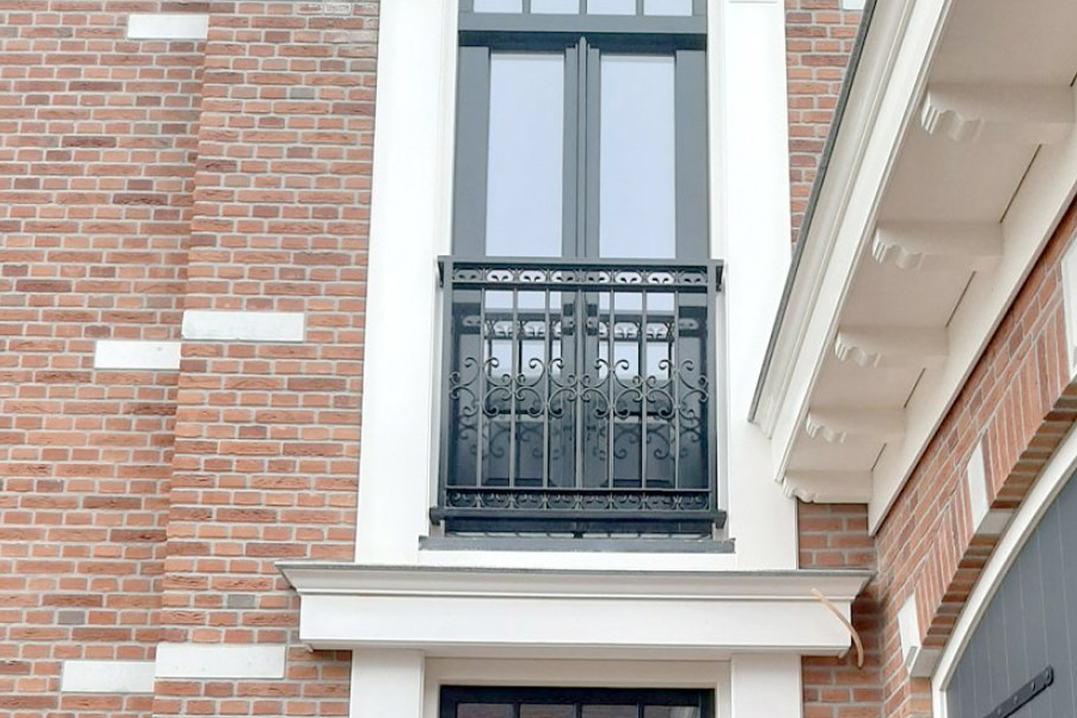 Hoe hoog moet een Frans balkon zijn