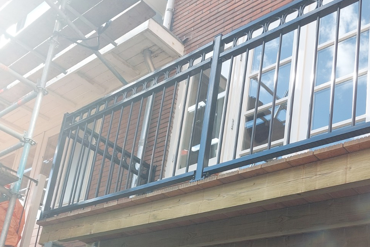 Stalen balkonhek in Utrecht