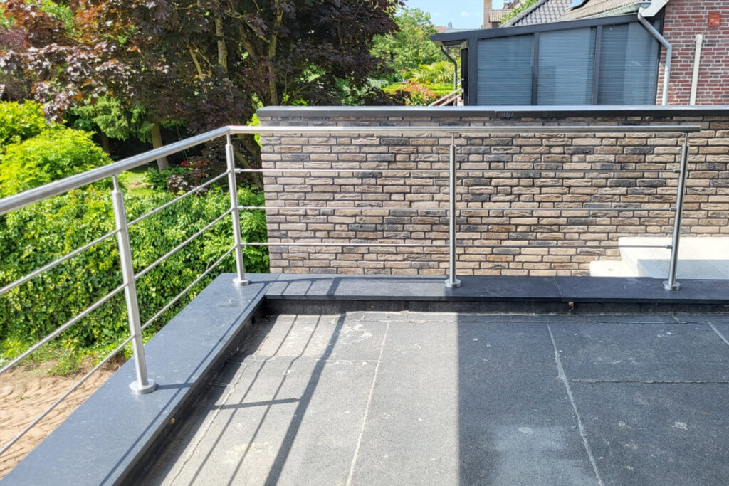RVS balustrade rond terras
