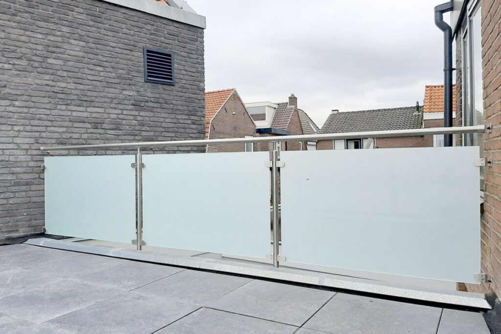 sterkte glazen balkonhekken