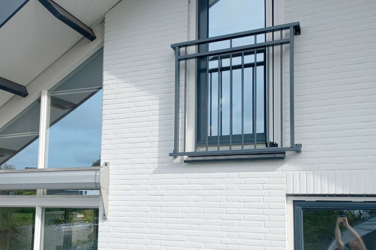 Frans balkonhek van staal op maat