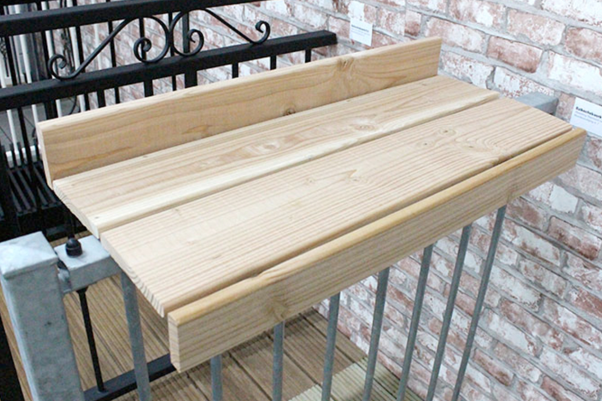 Balkonbar bevestigen