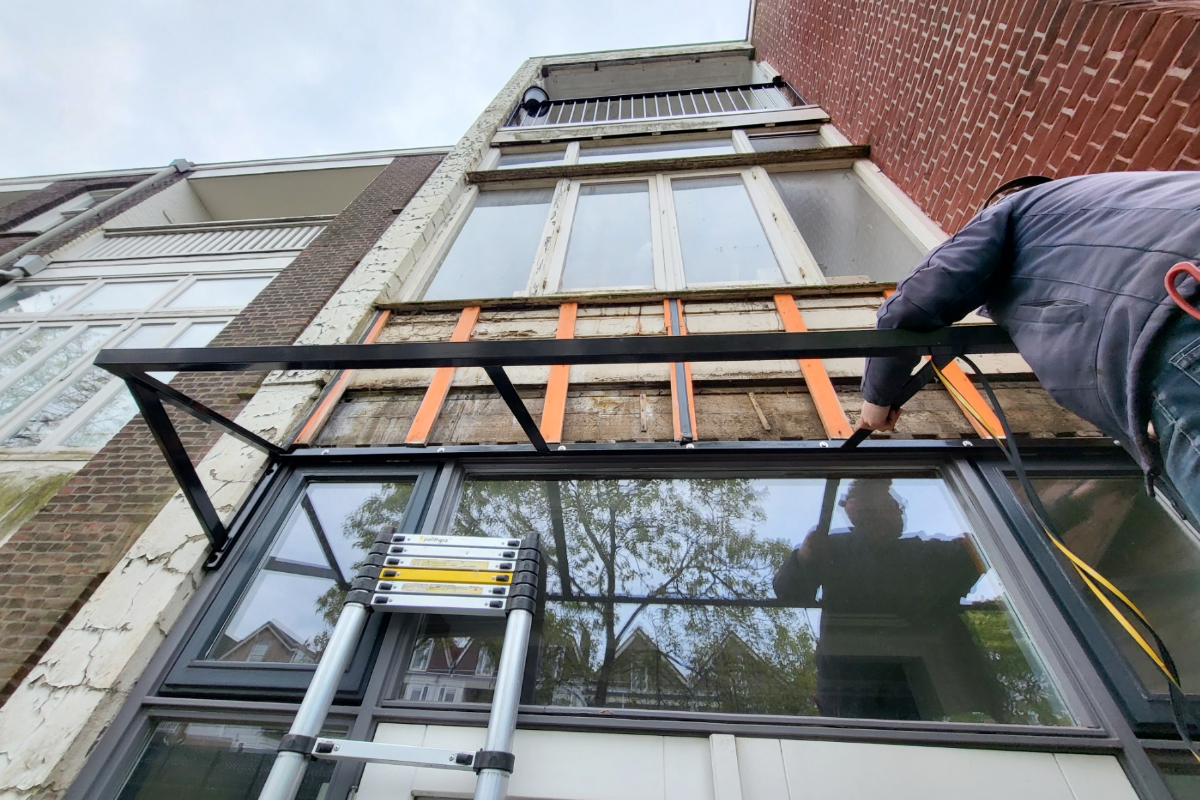 Deurluifel laten plaatsen