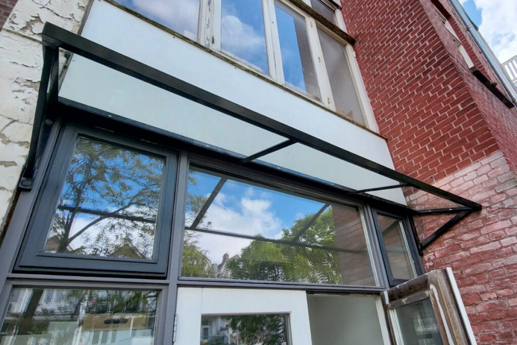 Luifels voor een voordeur