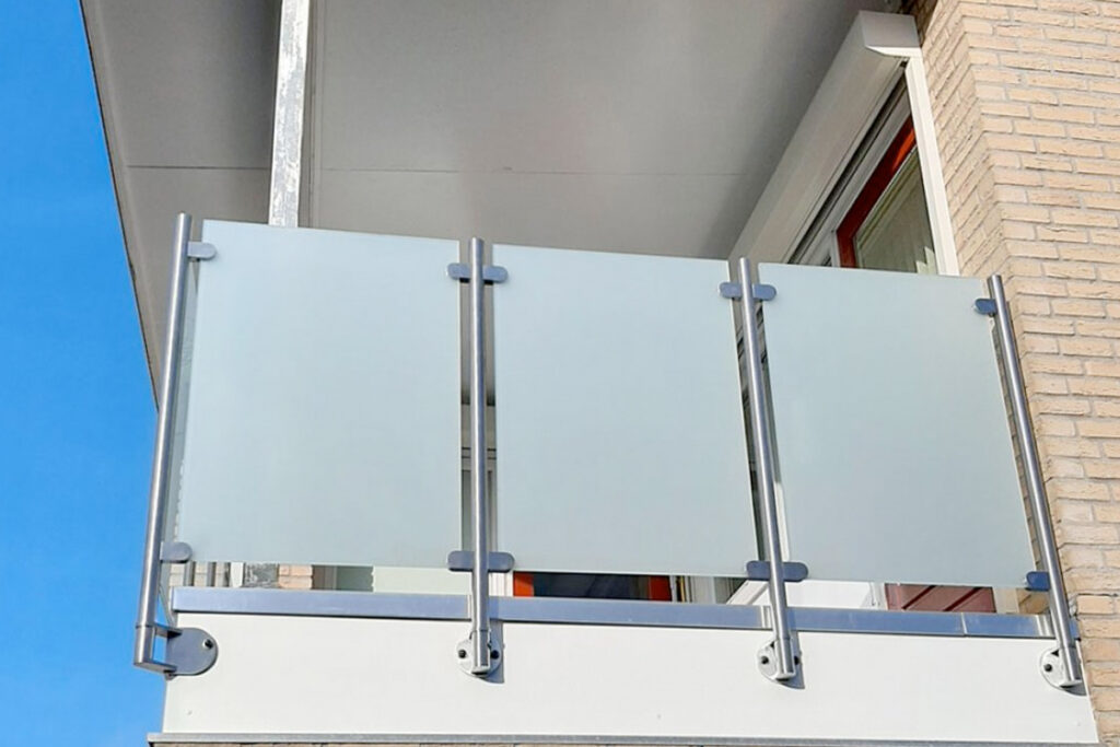 RVS balkonhekwerk laten plaatsen
