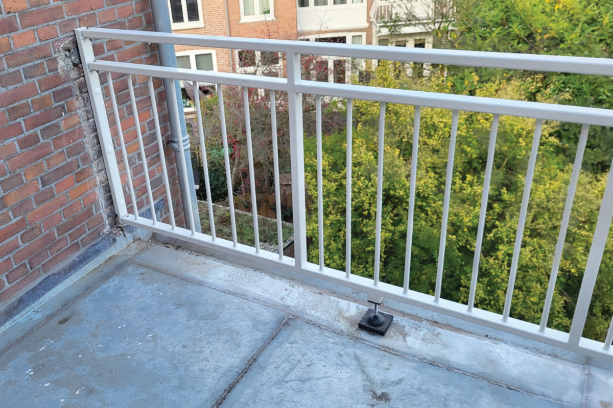 Stalen balkonhek in Den Haag