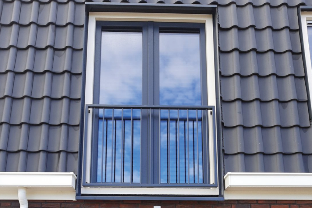 Frans balkonhekwerk in Emmeloord