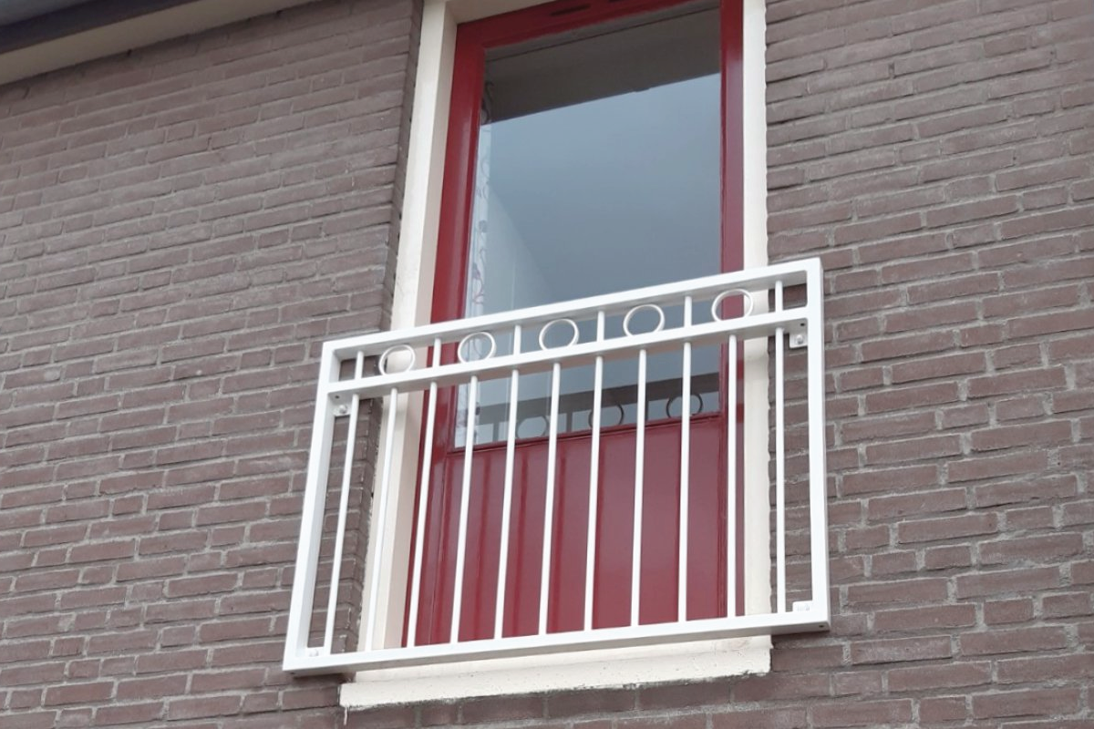 Frans balkonhekwerk in Swifterbant