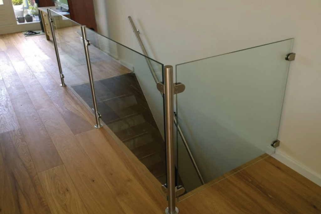 Glazen balustrade in Creil