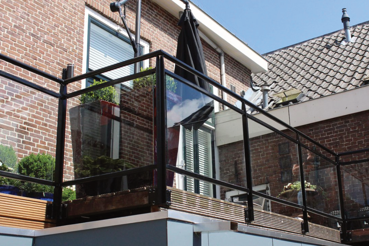 Glazen balustrade in Emmeloord