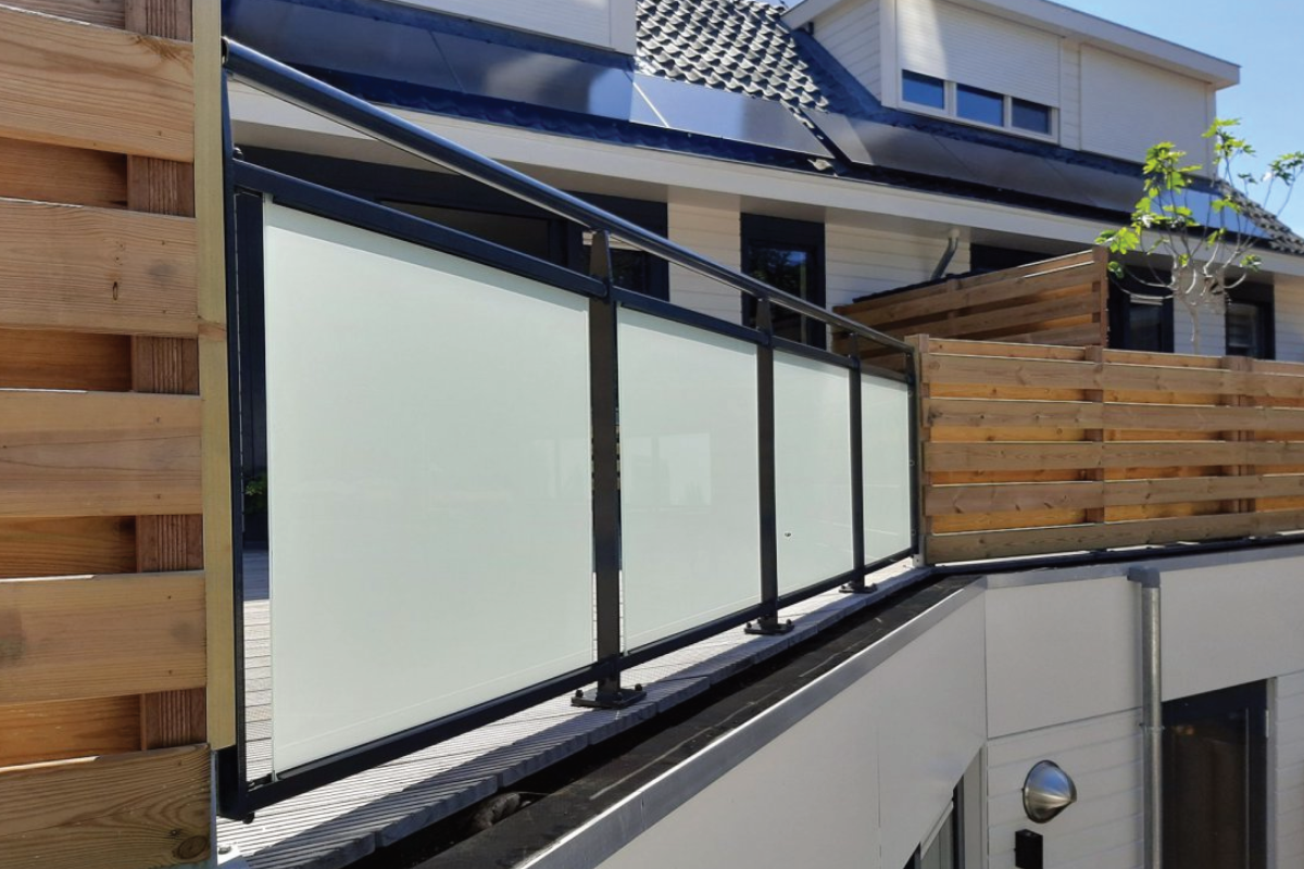 Glazen balustrade in Urk