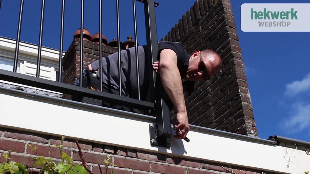 Balkonhek plaatsen in het Gooi
