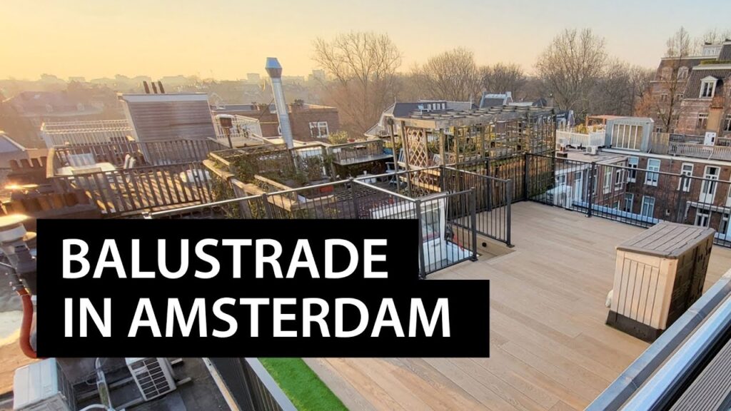 Balustrade op een dakterras in Amsterdam
